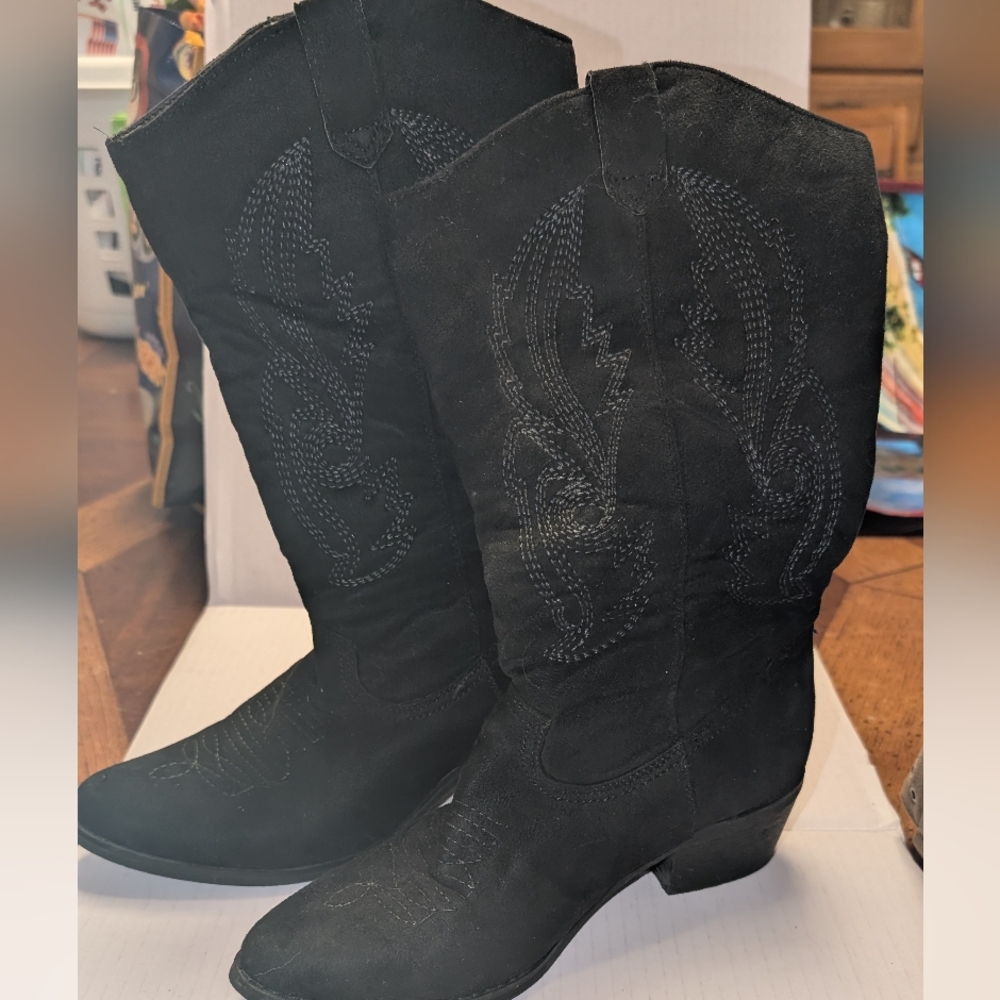Women's Black Western Boots